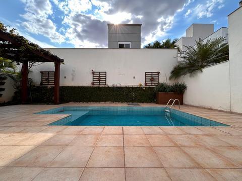 Casa para alugar e à venda no Royal Forest – 4 quartos (2 suítes), piscina e área gourmet, 260,10m², 4 vagas – Esperança, Londrina