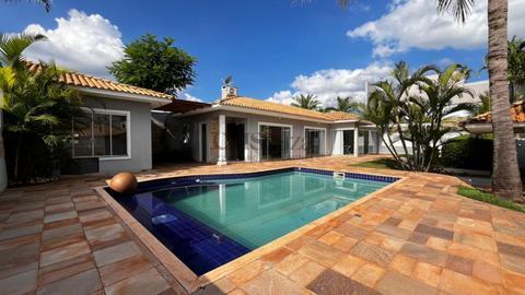 Casa para alugar no Villagio do Engenho – 4 dormitórios (2 suítes), 450m², 4 vagas – Cambé