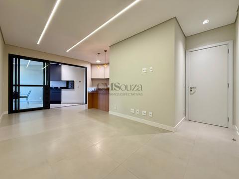 Apartamento para alugar no Odyssey no centro de Londrina, 86m², 3 quartos (1 suíte) e 2 vagas paralelas, pronto para morar