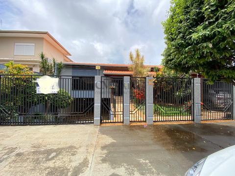 Casa para alugar em Londrina, Champagnat, com 5 quartos, com 441 m²