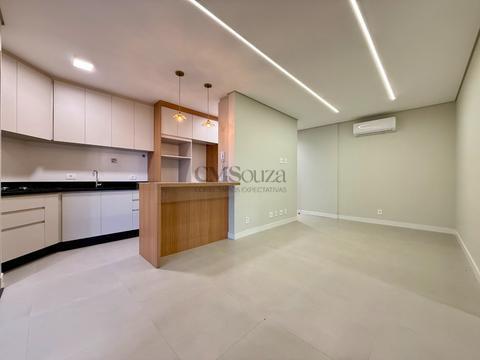 Apartamento para alugar no Odyssey no centro de Londrina, 86m², 3 quartos (1 suíte) e 2 vagas paralelas, pronto para morar