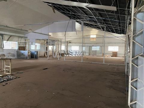 Galpão comercial para alugar de frente para a BR-369 em Ibiporã