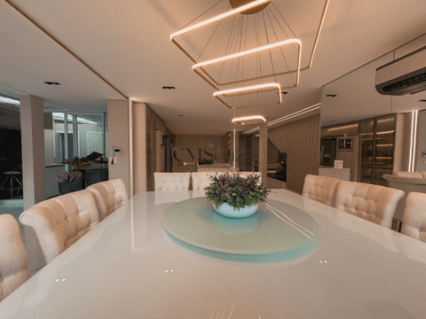 Casa de Alto Padrão à Venda no Jardim Mediterrâneo | Porteira Fechada | 3 Suítes | Piscina Aquecida | Londrina
