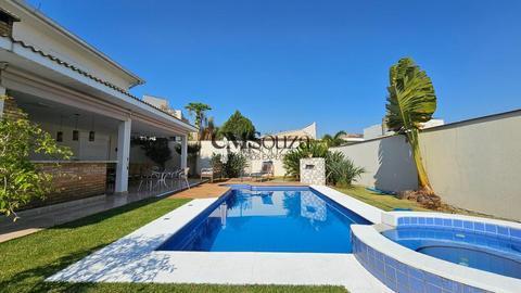 Casa Alto Padrão à venda e para locação no Alphaville Imbuías – 4 Suítes, Piscina, 332m², Terreno 650m²