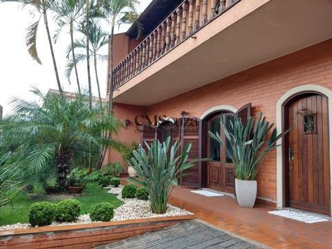 Casa para alugar e venda, 4 suítes, 4 (vagas) com 359,82m² Lago Igapó-Londrina